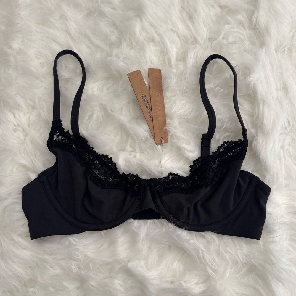 Skims Fits Everybody Lace Demi Underwire Bra Onyx Size 32B
